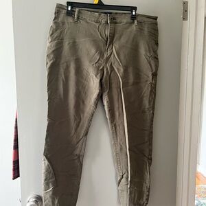 Gap stretch pants